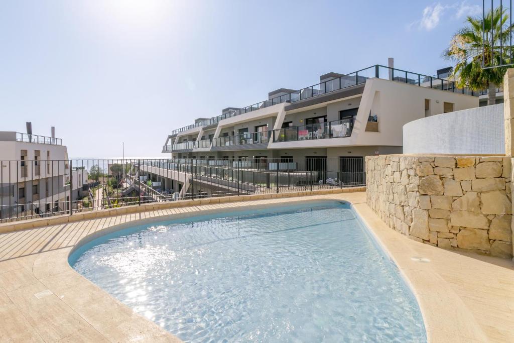 15 min airport, Pool, Garage, Sea view, AC - 4