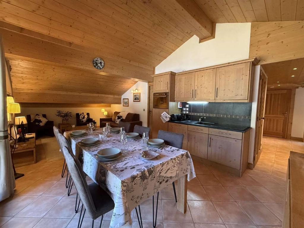 Spacieux appartement 4 pièces avec parking, proche des Saisies - FR-1-594-87 - 1