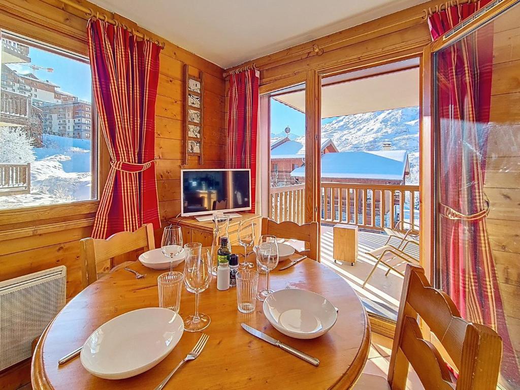 Appartement spacieux et lumineux, proche des pistes, balcon, accès piscine - FR-1-344-1270 - 2
