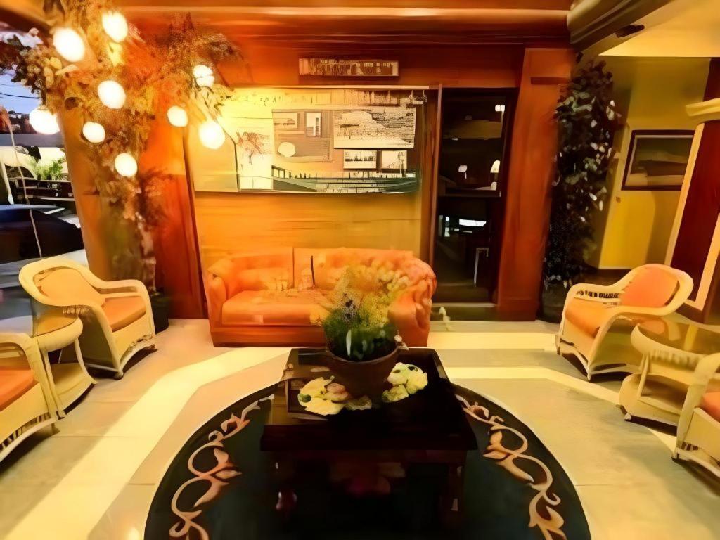 リッチモンド プラザ ホテル (Richmond Plaza Hotel)