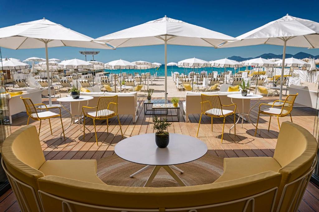Carlton Cannes, a Regent Hotel - 2