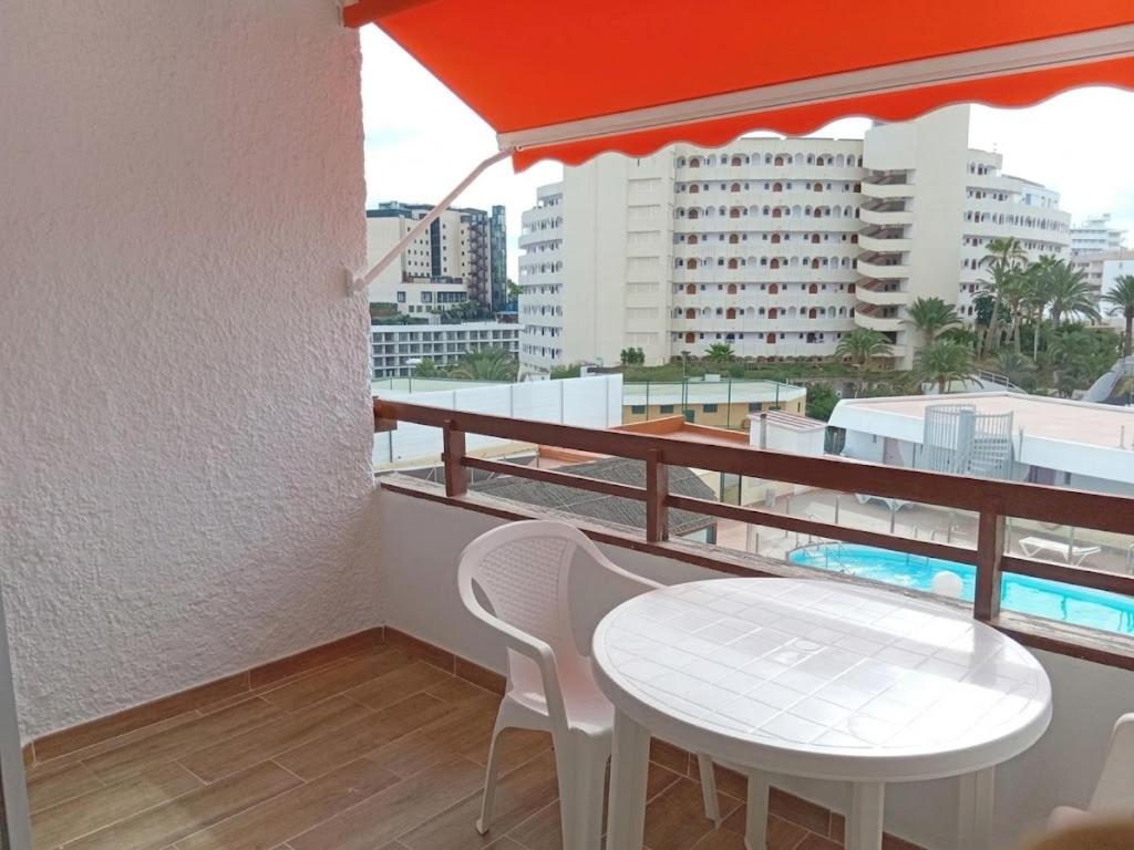 Los Juncos Apartments VV - 1