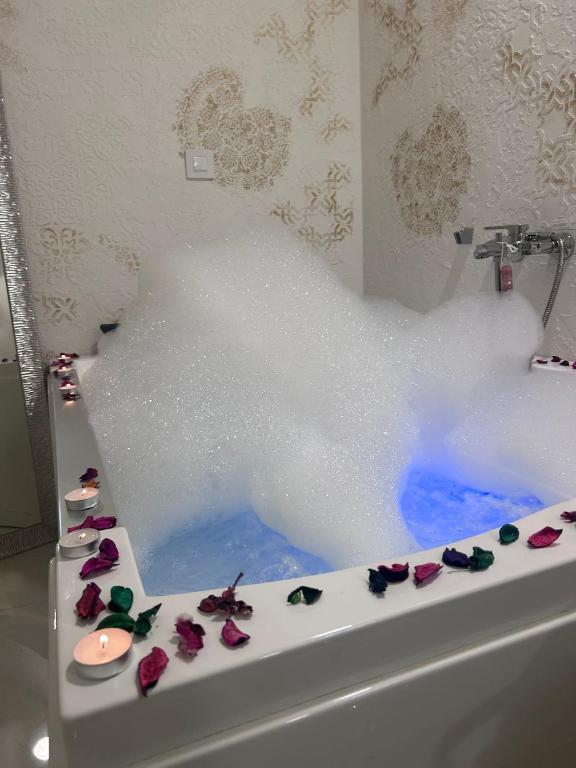 Jacuzzi rooms Andjela White and Gold - 5
