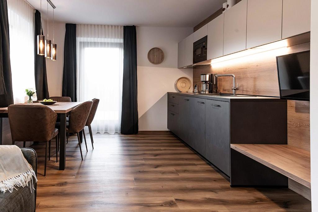 Wonga Apartments - 5