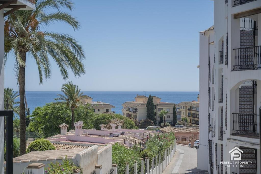 Riviera del Sol Stylish 2BR - Sea View Terrace - 3