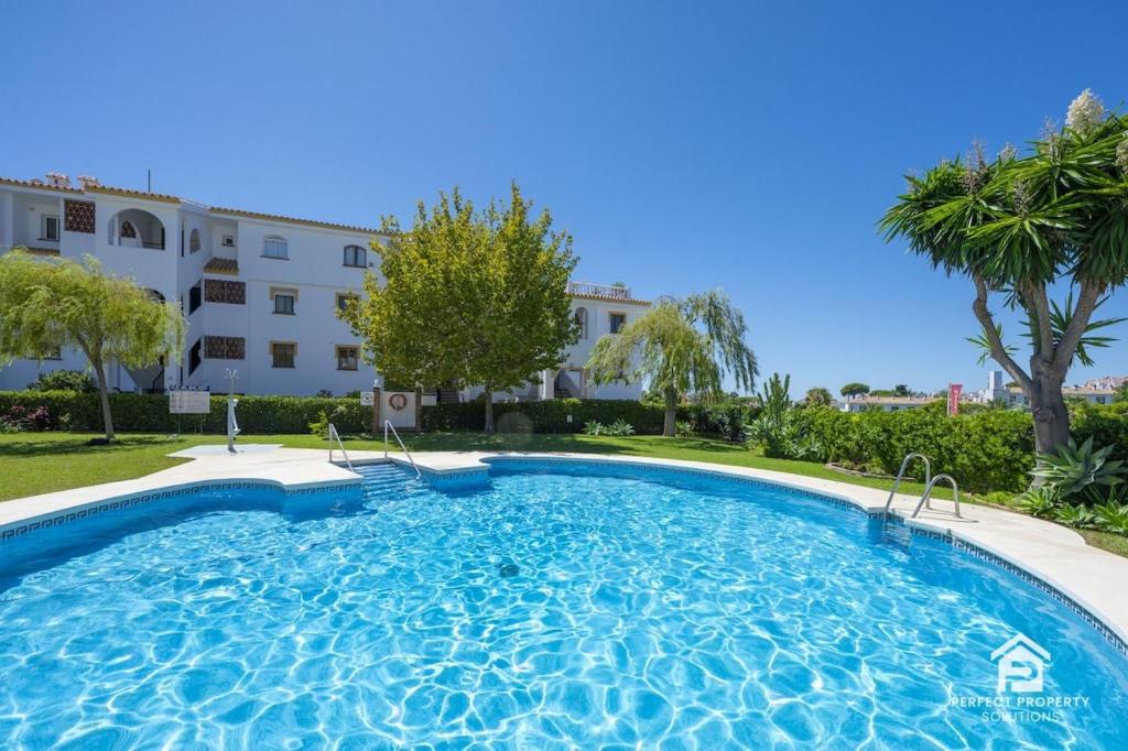 Riviera del Sol Stylish 2BR - Sea View Terrace - 4