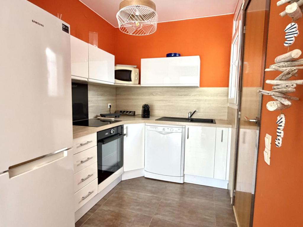 WELCS CASA 438 EMP con piscina y jardin - 5