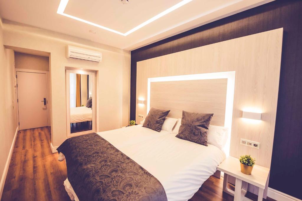 Hostal Lisboa photo