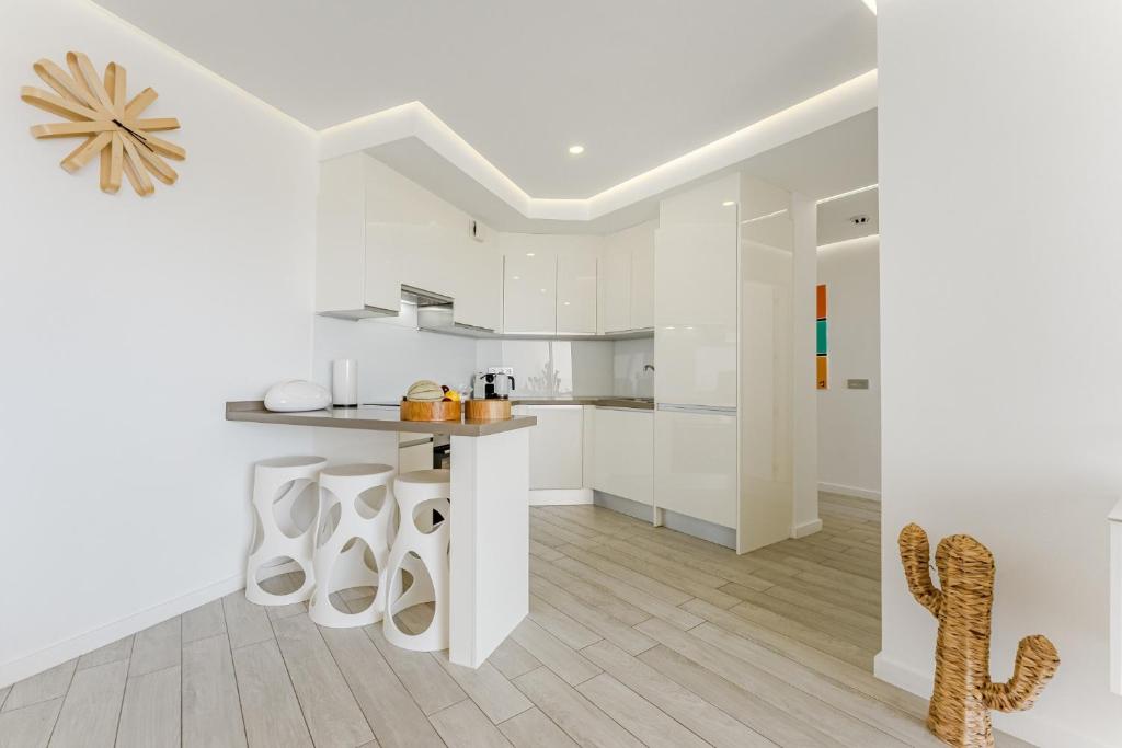 Casa Paraiso - Views, Heated Pool, Lounge Area, AC - 3