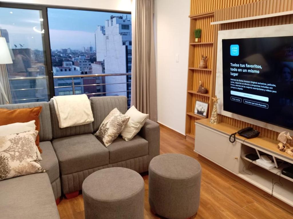 Soft Bed, Penthouse, Parking, 7 min Center - 4