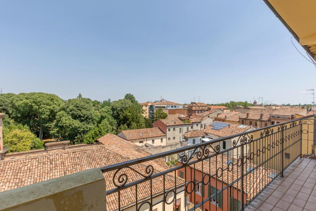 Suite Home Ferrara Piazzetta dei Combattenti - 5