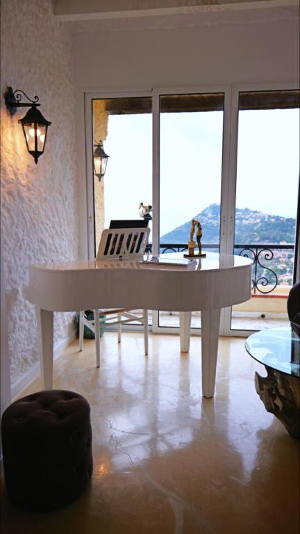 La Turbie Villa with Monaco Views, Pool & Sauna - 5