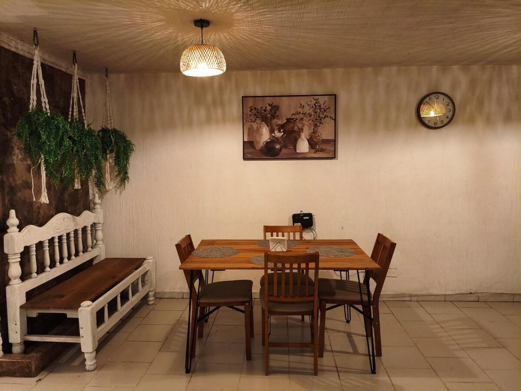Casita Serenata, Perisur, Linea1Tren, Macrobus, CRIT - 4