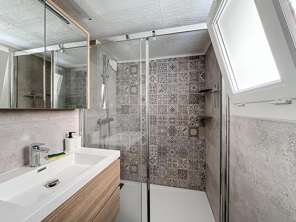 Modern Maisonette - 2