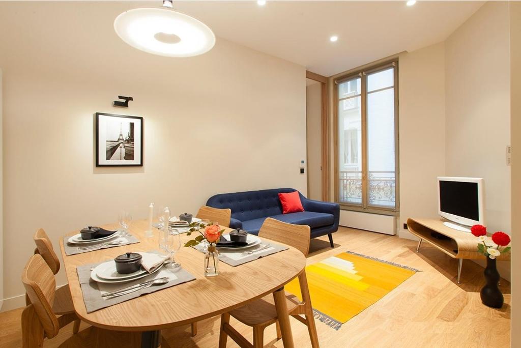 Cosy 1BR apartment with AC, next to Avenue Montaigne - 1