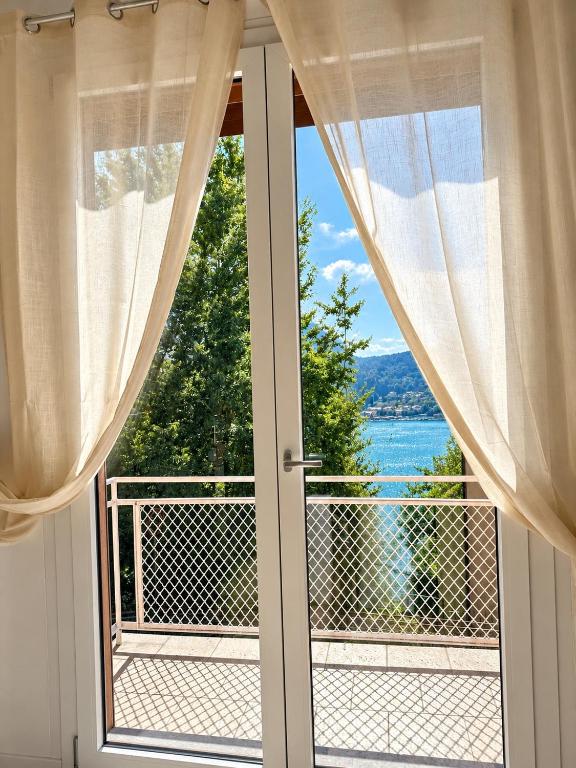 Dolce Lake View - Charming Villa & Romantic Studio - 2
