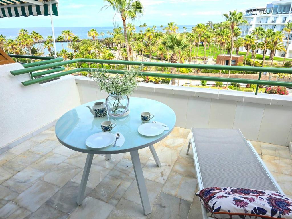 Luxury studio in beachfront complex in El Duque area, Costa Adeje - 2