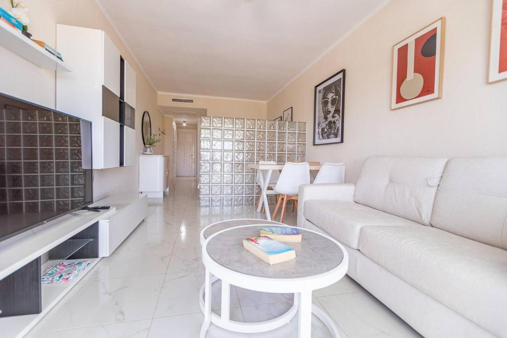 Luxury studio in beachfront complex in El Duque area, Costa Adeje - 3