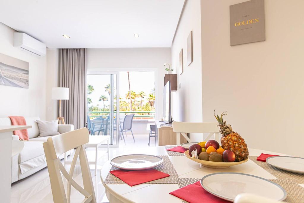 Apartment in beachfront complex in El Duque area, Costa Adeje - 3