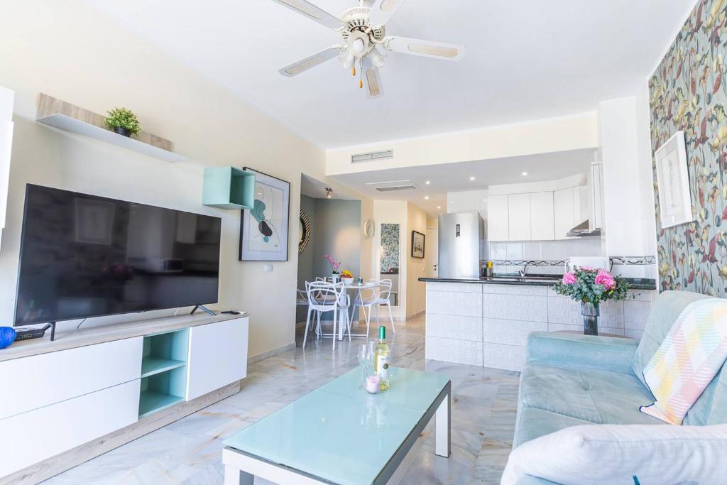 Apartment in beachfront complex in El Duque area, Costa Adeje - 5