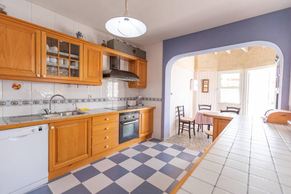 Nice 3 Bedroom Villa in El Duque - 5