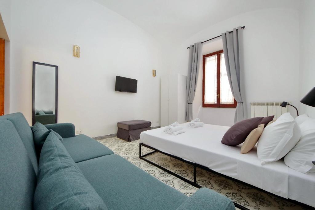 CENTRAL FAMILY HOUSE and COZY SUITE - 3