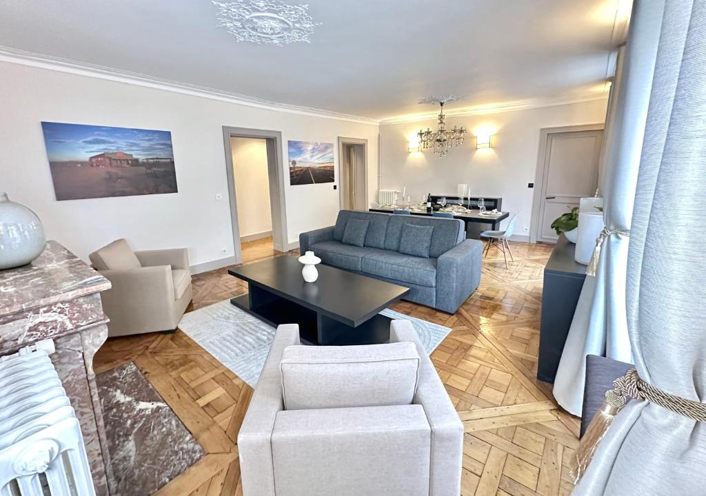 Luxembourg Gardens Prestige flat for 8 lift 4 BR - 3