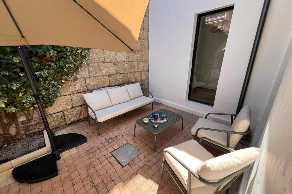 Renovated house in Arcachon center with patio - 3