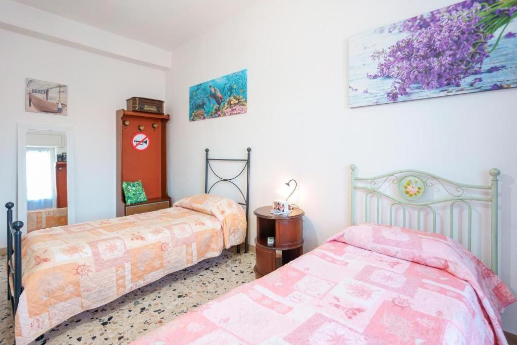 Cagliari Rooms -Wifi Air Conditioning Fridge Smart TV - 4