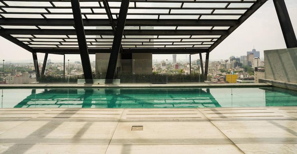Modern 2 Bedroom Apartment with Gym & Pool in Roma Norte - 3