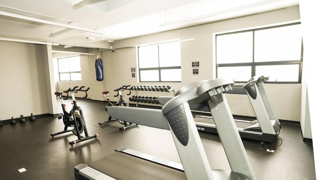 Modern 2 Bedroom Apartment with Gym & Pool in Roma Norte - 5