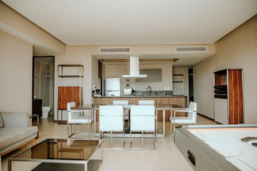 3 Bedrooms with huge Terrace in La Isla Acapulco - 5