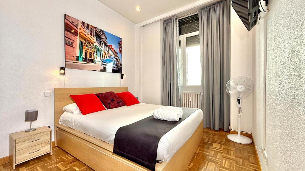 Gran Via MidStay - 1