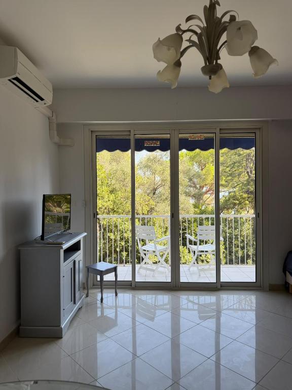 Studio avec terrasse à Beaulieu-sur-Mer, à 5 min de la plage - 2