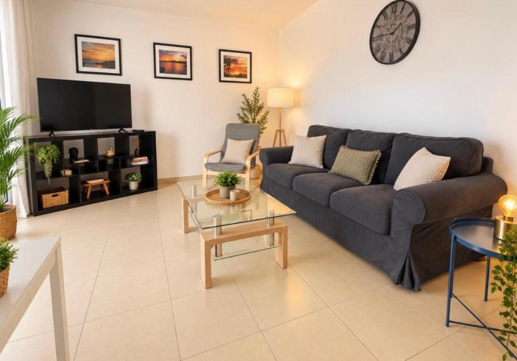 Sunny Apartment - 4