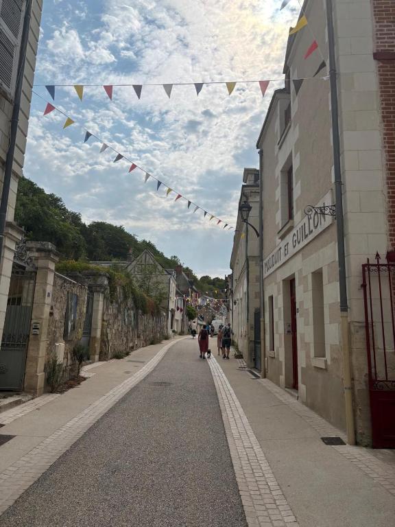 Au Pied du Château - 5