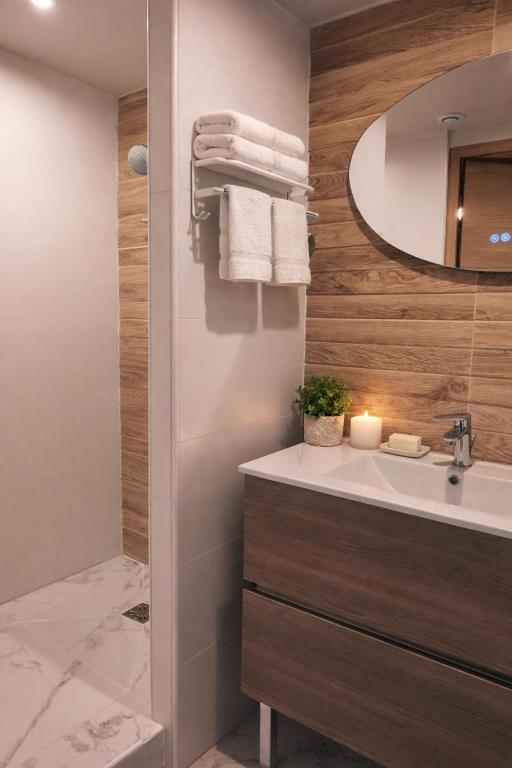 Le Colibri-Appartement 4 personnes centre ville Aix les bains - 2