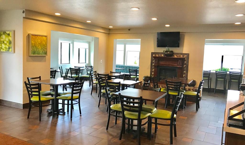 2. 데이즈 인 앤 ..