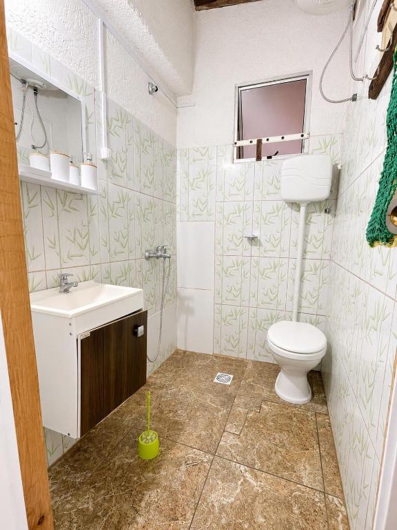 Alojamiento Jacinta en Chuy Aire Y Baño Privado - 3
