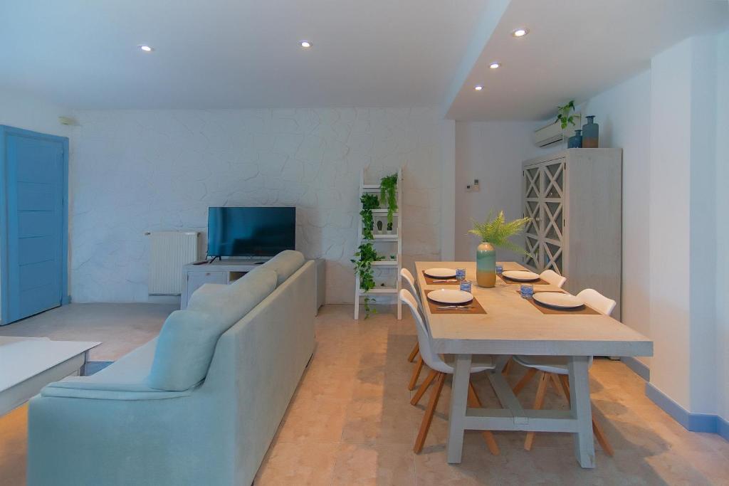 WELCS APARTAMENTO 445 EMP primera linea de mar - 2