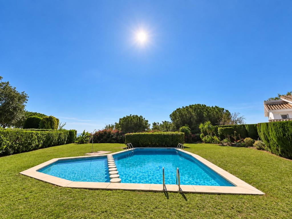 Villa Suiza - Sea Views & Pool in Calahonda - 4