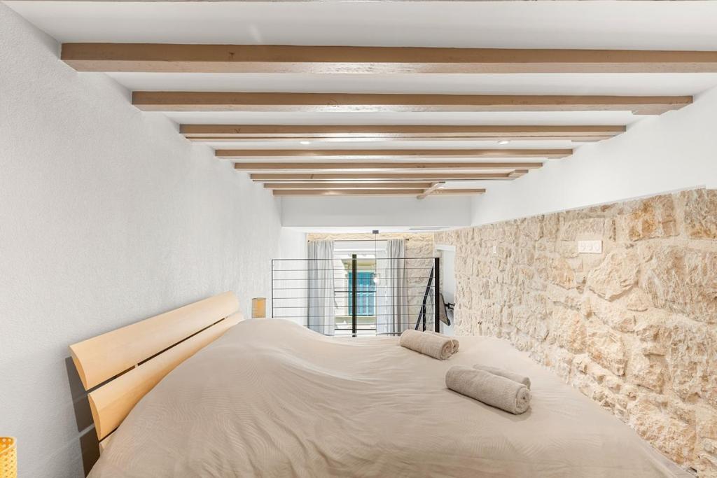 Maison Foch Stone Loft Premium Studio - 5
