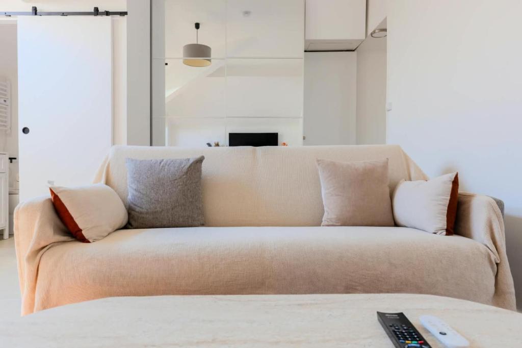 Golden Hugo Premium Studio Golden Square - 5