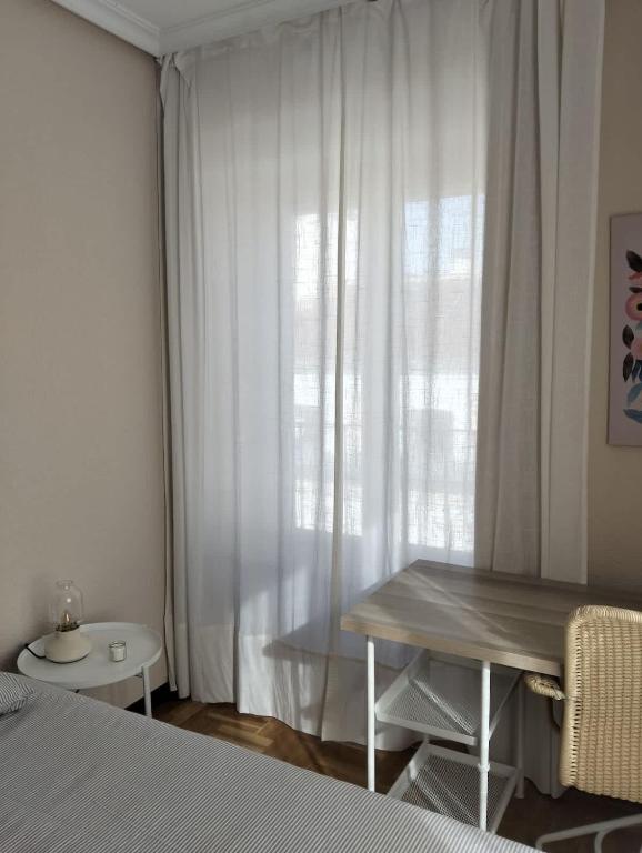 Santa Isabel Street, Private rooms - 5
