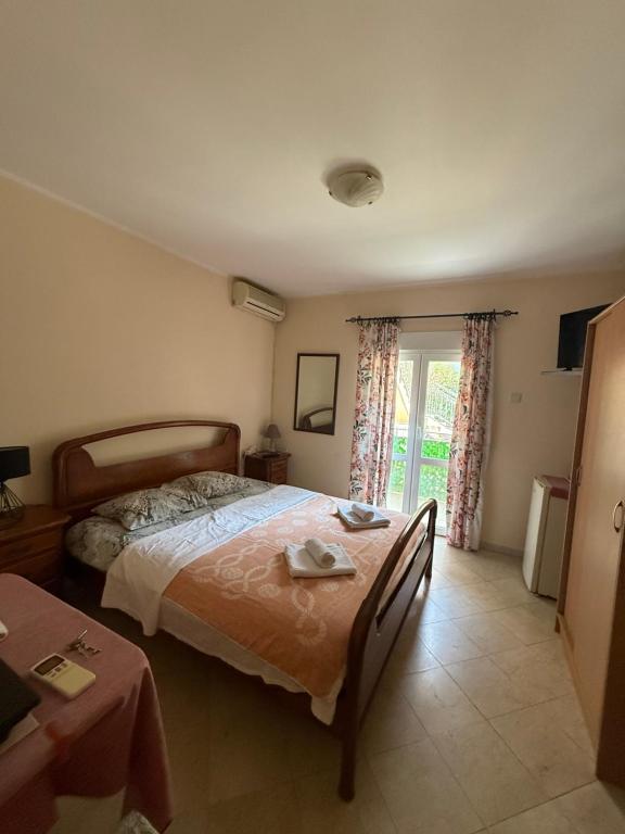 ROOM on the sea with free we-fi - 3