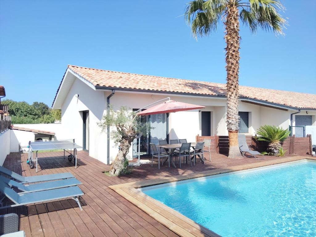 Villa familiale avec piscine chauffée calme proche du centre - 1