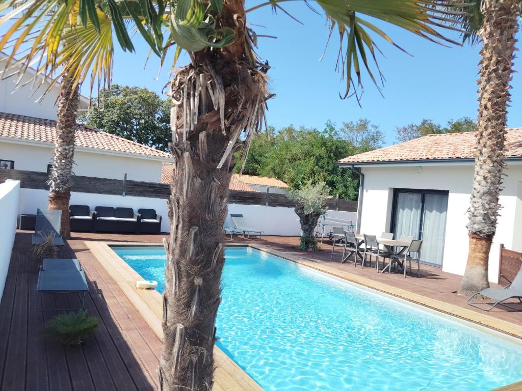 Villa familiale avec piscine chauffée calme proche du centre - 5