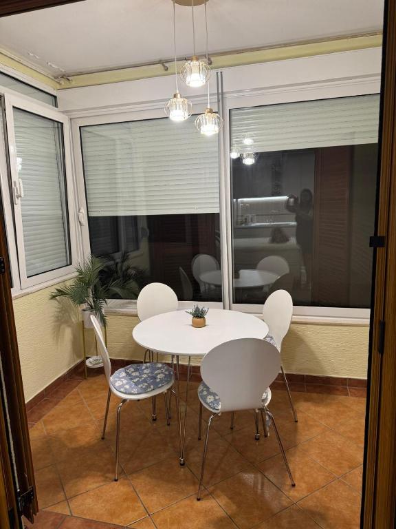 Bez korali Budva - 5