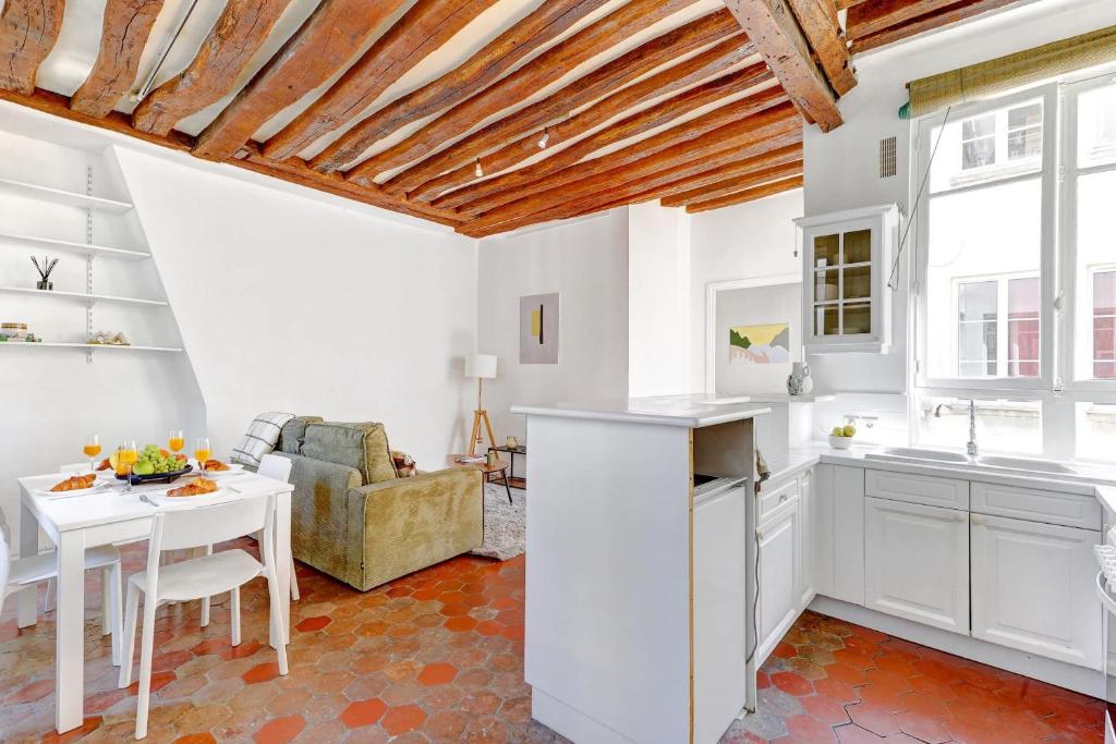 BnBNova - 1BR - Heart of the Latin Quarter - 3