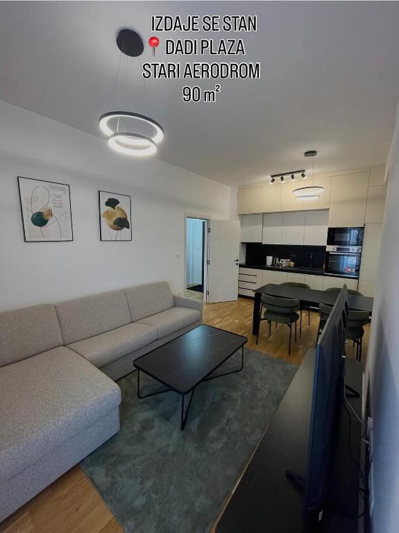 Delux Apartmani Dadi Plaza - 2